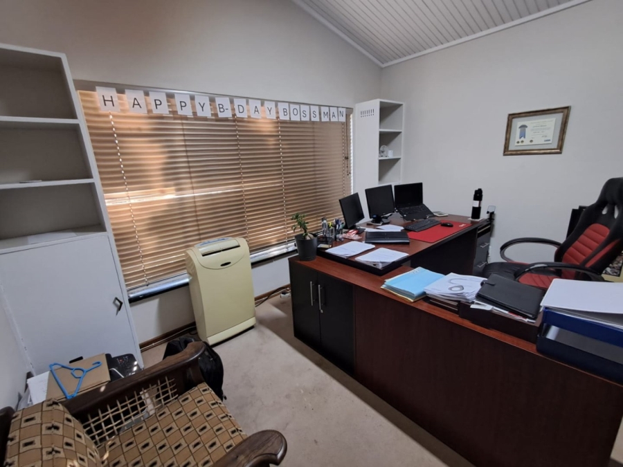 To Let Commercial Property for Rent in Arboretum Free State
